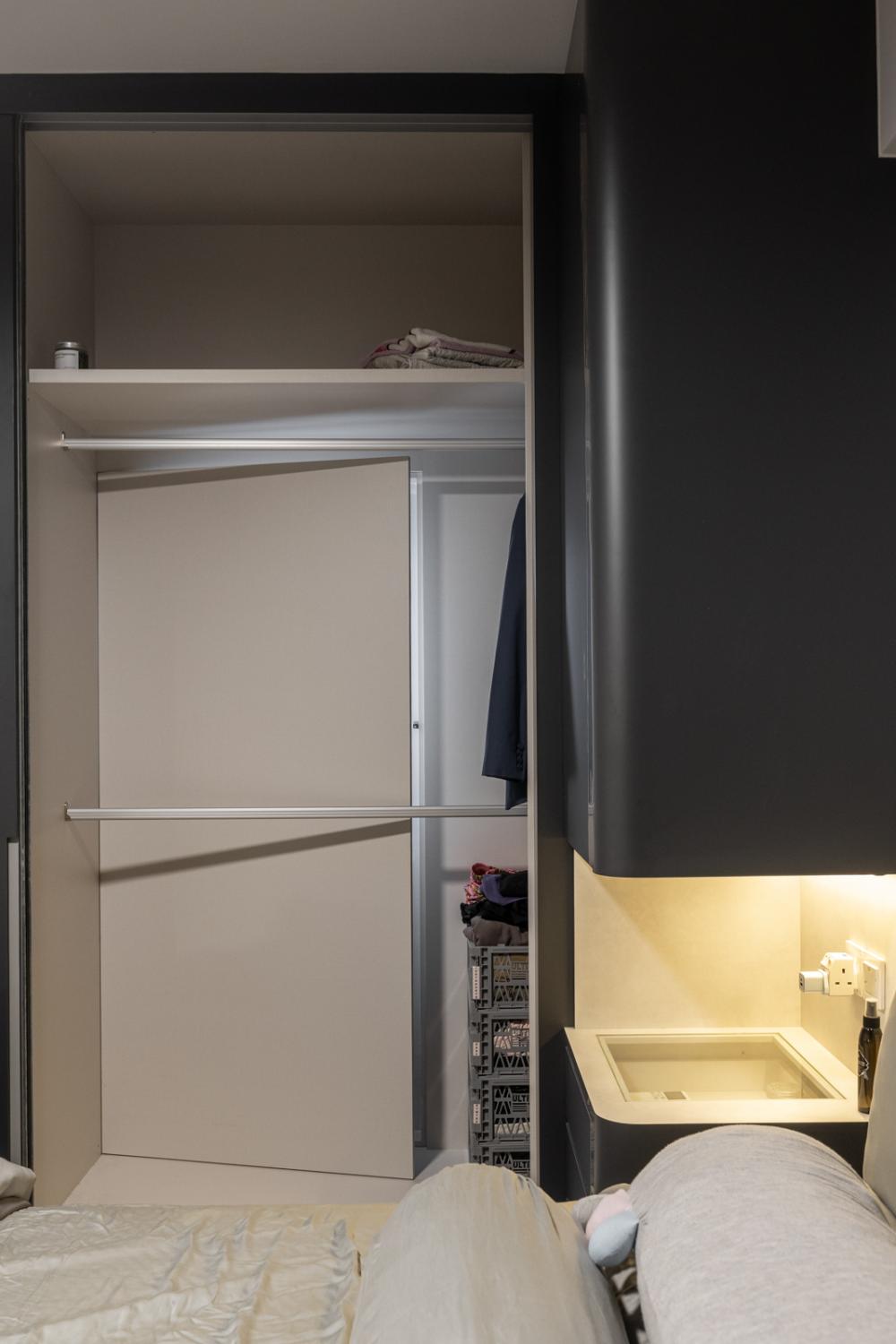 Contemporary Bedroom with Vinyl Flooring and Wardrobe