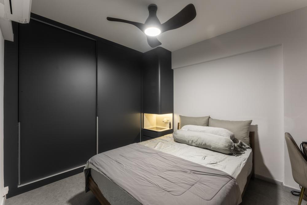 Contemporary Bedroom with Vinyl Flooring and Wardrobe