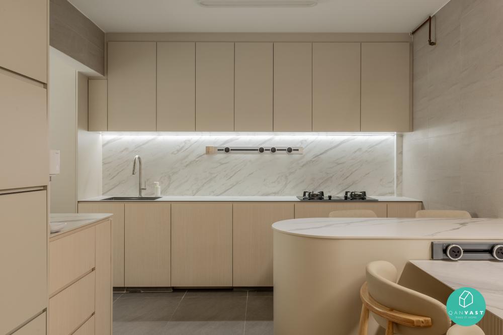 Minimalist Kitchen with Countertop and Homogeneous Tiles