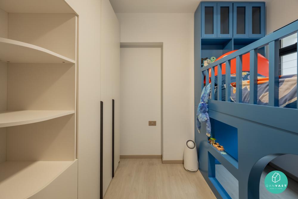 Minimalist Kids Room with Bookshelf and Built-in Bed