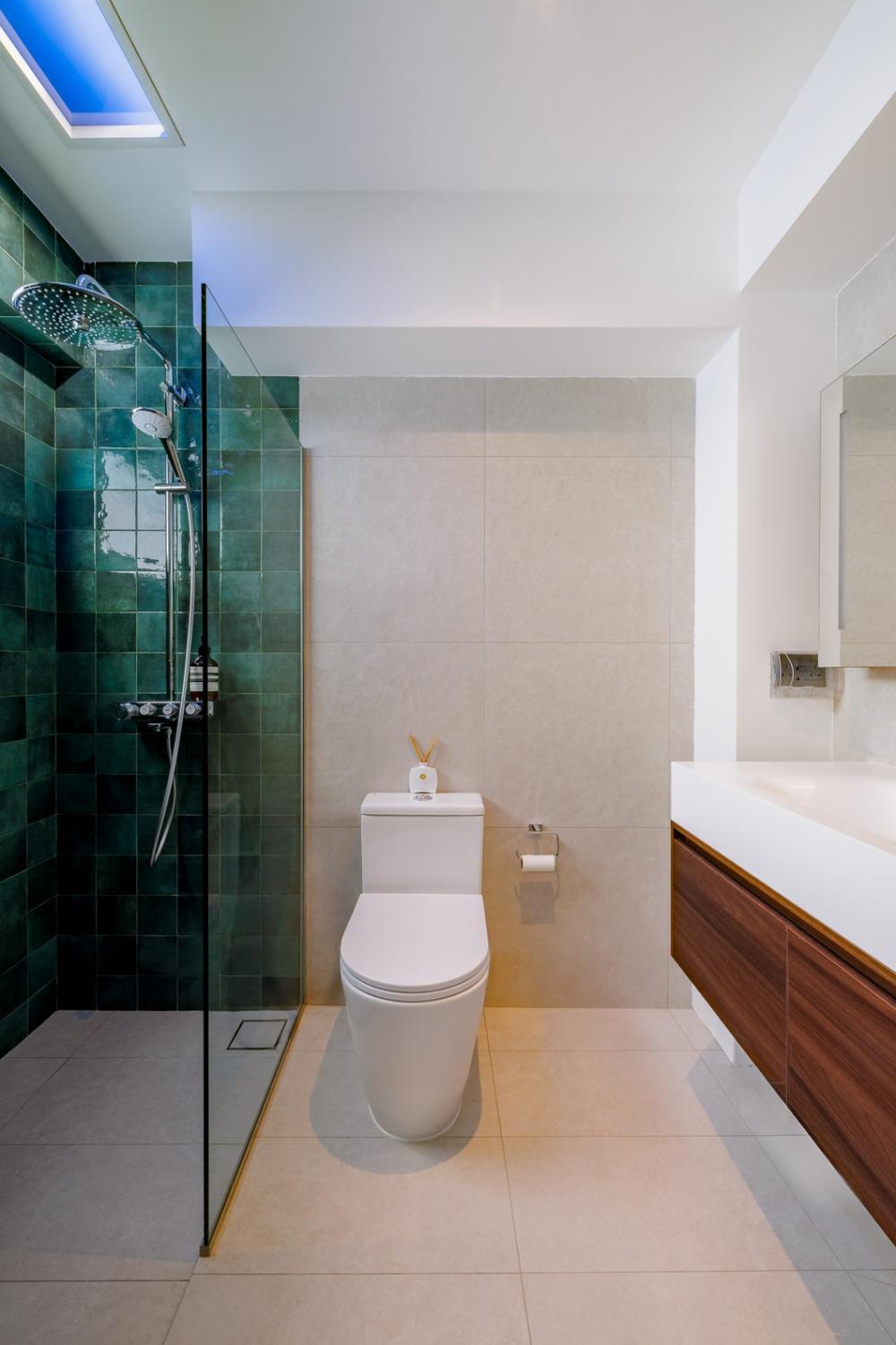 Contemporary Bathroom with Countertop and Homogeneous Tiles