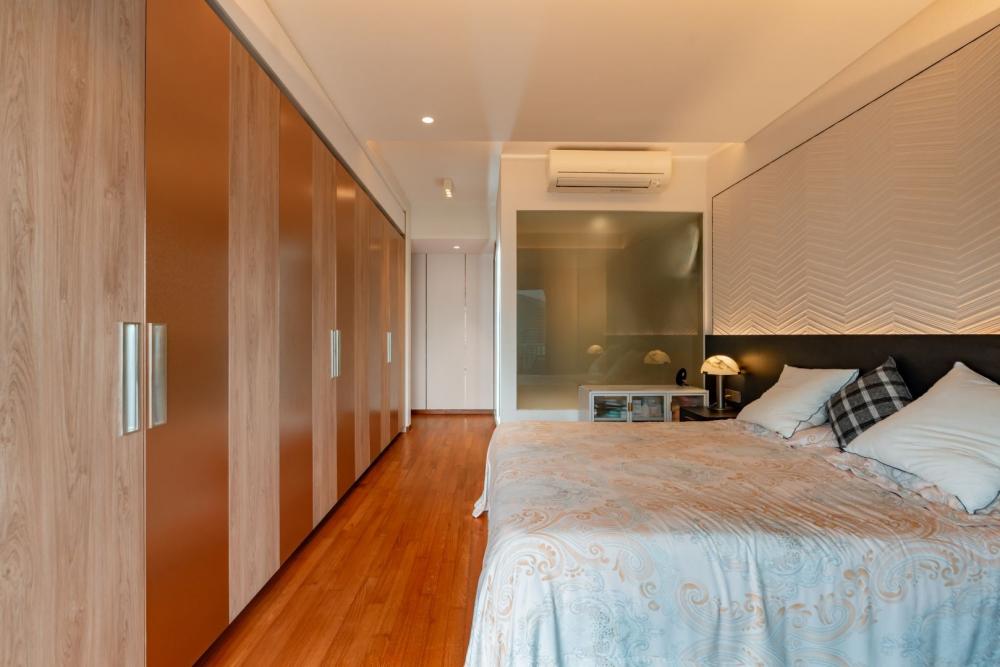 Modern Bedroom with Wood Flooring and Wardrobe