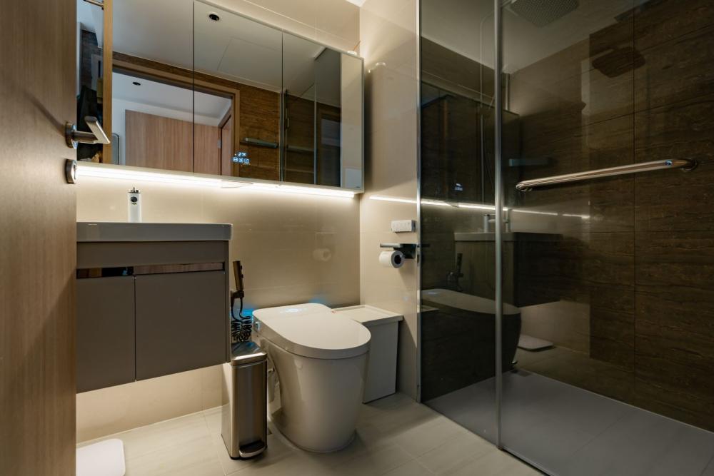 Minimalist Bathroom with Countertop and Mirror
