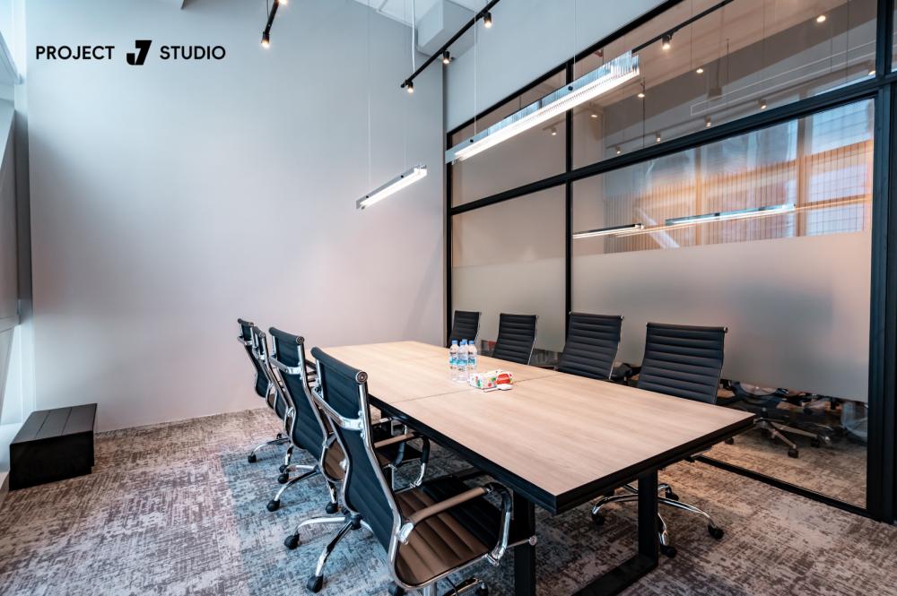 Modern Workstation with Desk and Desk Chairs