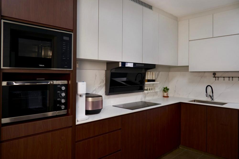 Scandinavian Kitchen with Countertop and Kitchen Backsplash