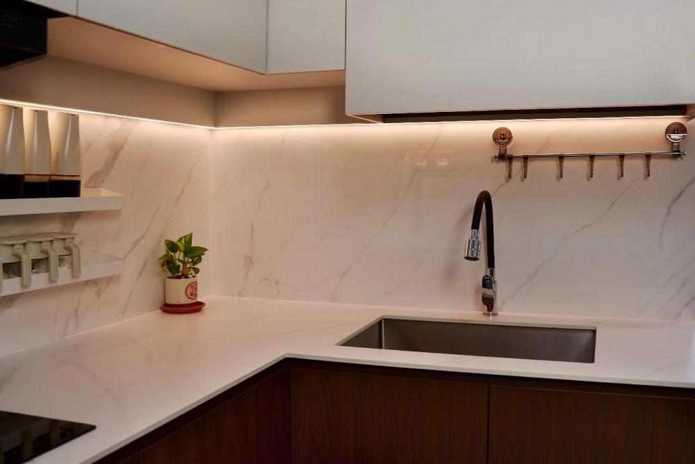 Scandinavian Kitchen with Countertop and Kitchen Backsplash