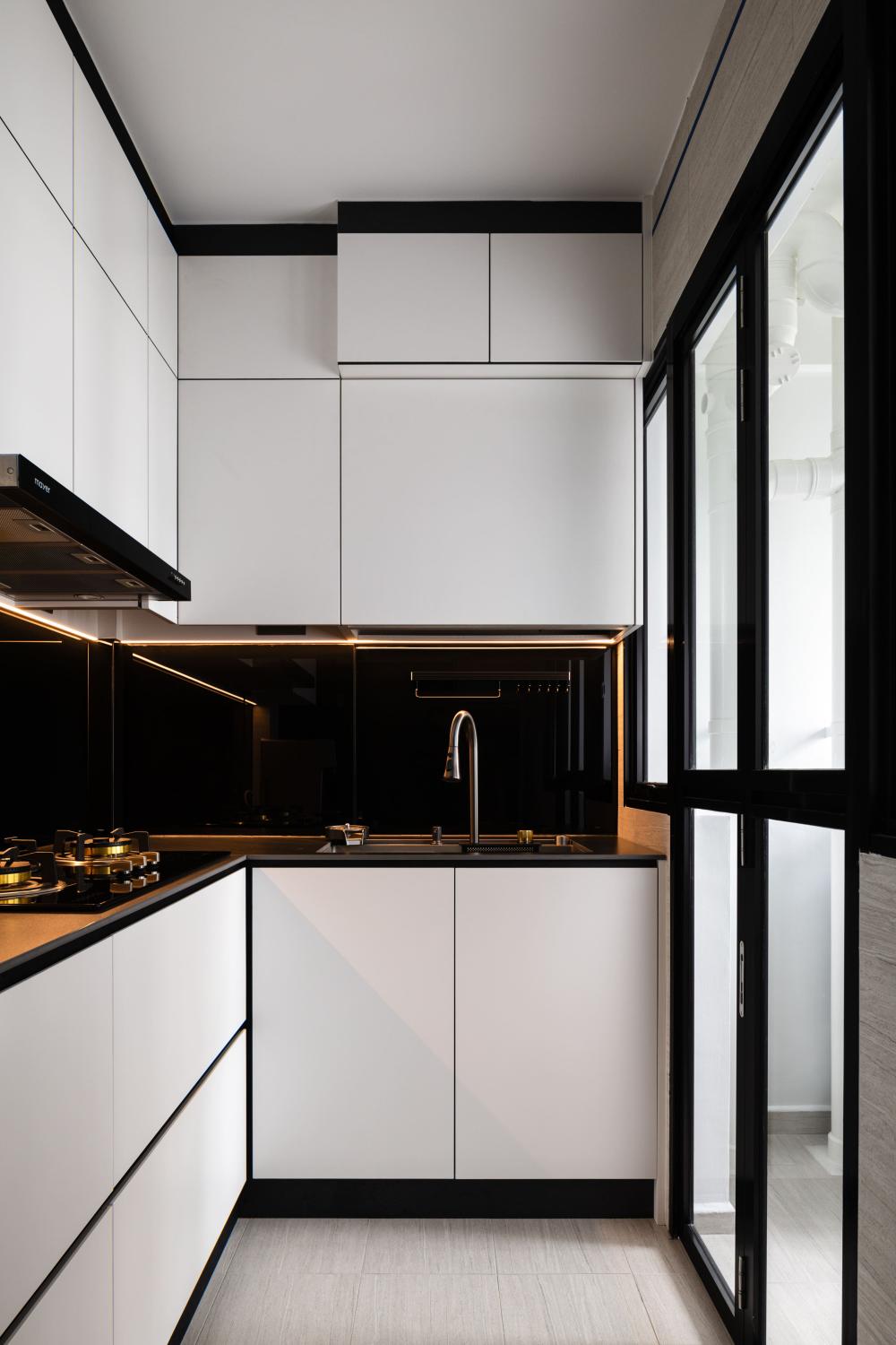 Minimalist Kitchen with Countertop and Kitchen Backsplash