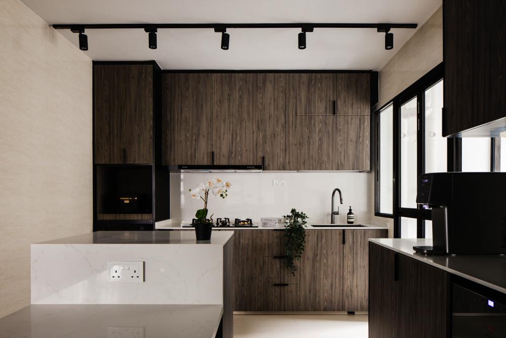 Modern Kitchen with Countertop and Kitchen Backsplash