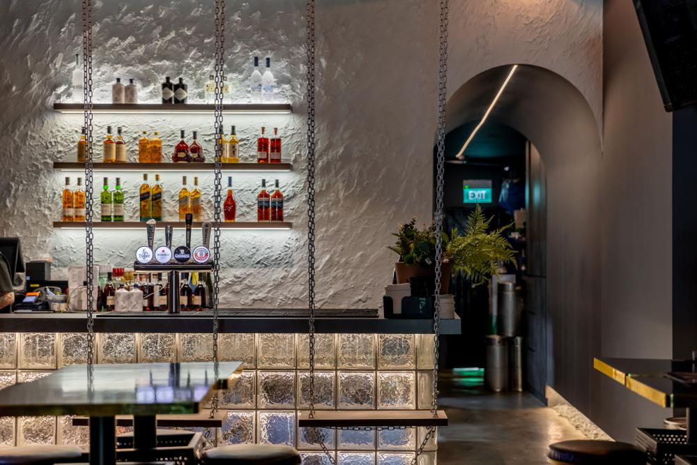 Modern Restaurant with Feature Wall and Bar Counter