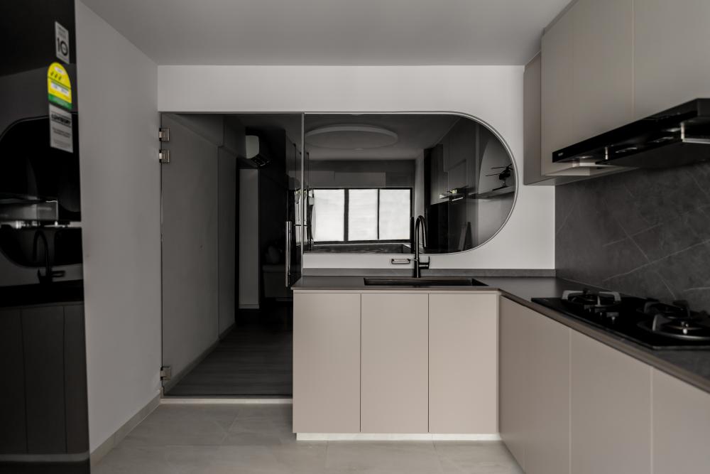 Contemporary Kitchen with Countertop and Homogeneous Tiles