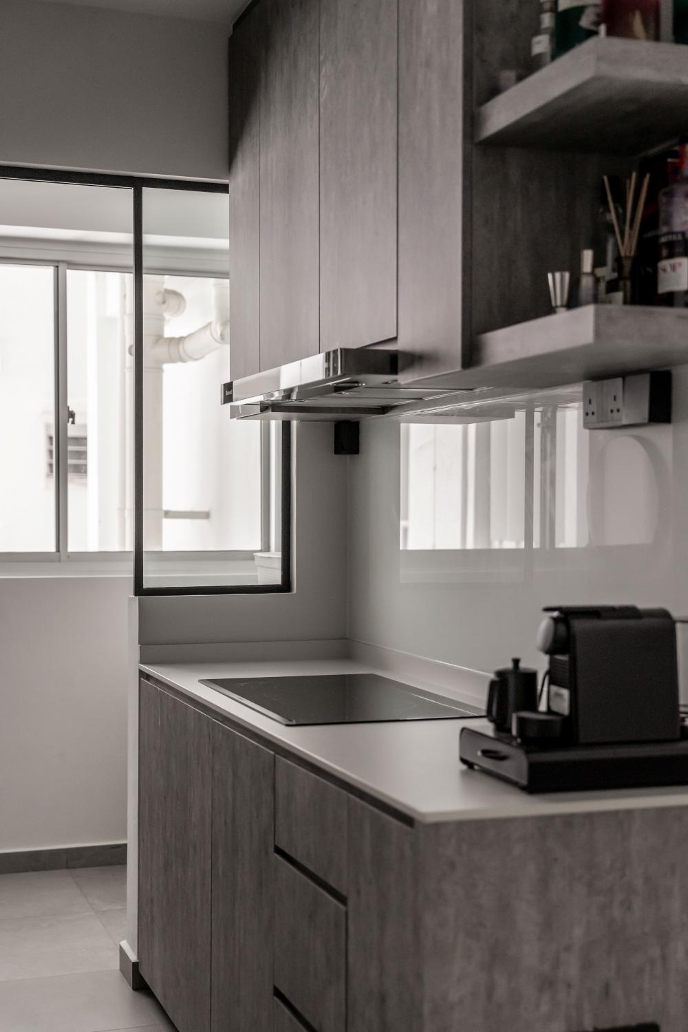 Contemporary Kitchen with Homogeneous Tiles and Kitchen Window
