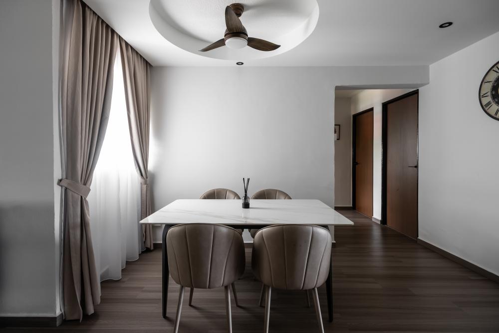 Modern Dining Room with Vinyl Flooring and Ceiling Fan