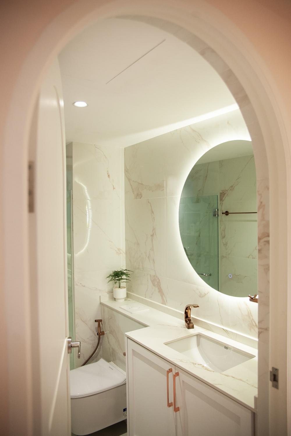 Contemporary Bathroom with Countertop and Mirror