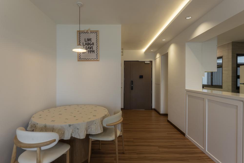 Country Foyer with Artwork and Console Table