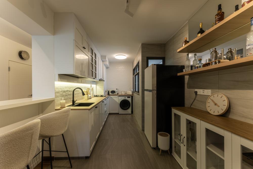 Country Kitchen with Kitchen Island and Open Kitchen