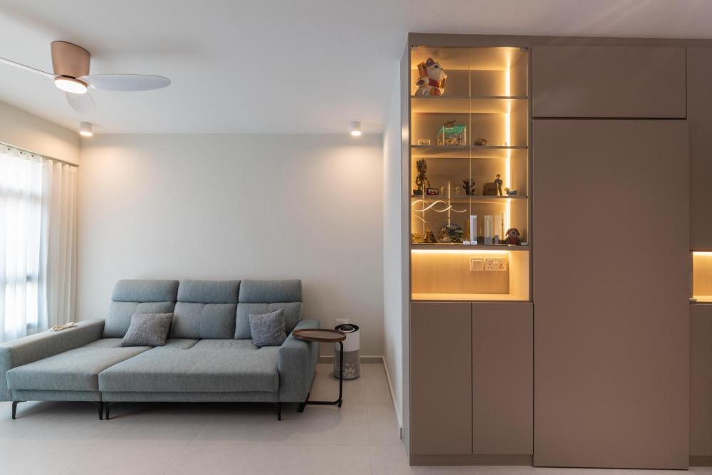 Modern Entryway with Shoe Rack and Small Storage
