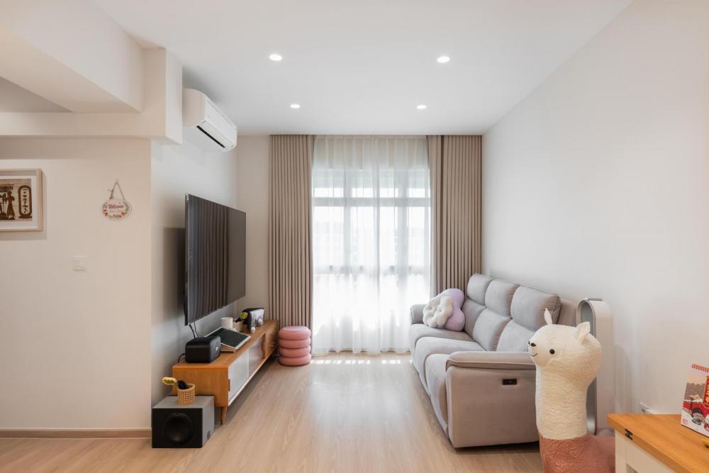 Contemporary Living Room with Vinyl Flooring and TV Console