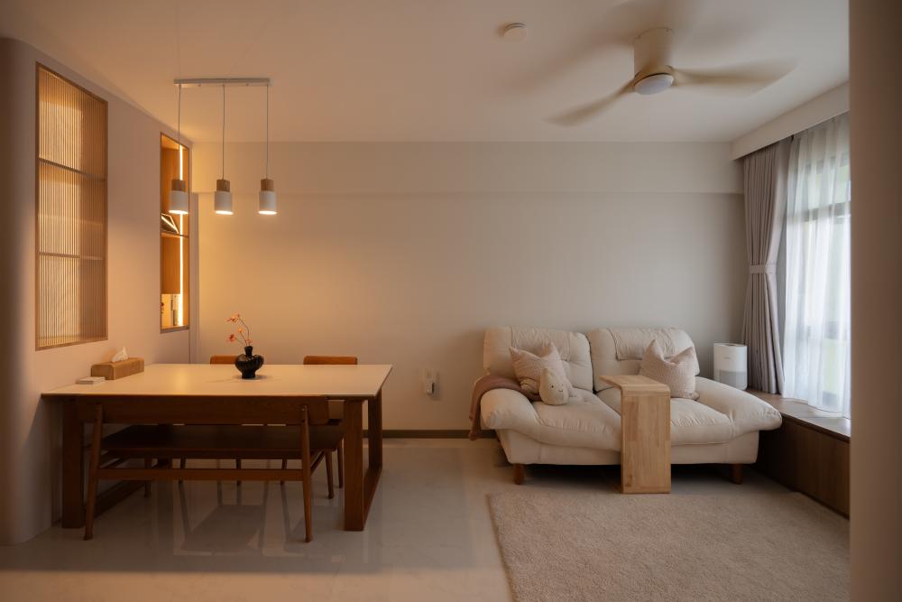 Minimalist Living Room with Homogeneous Tiles and Carpet
