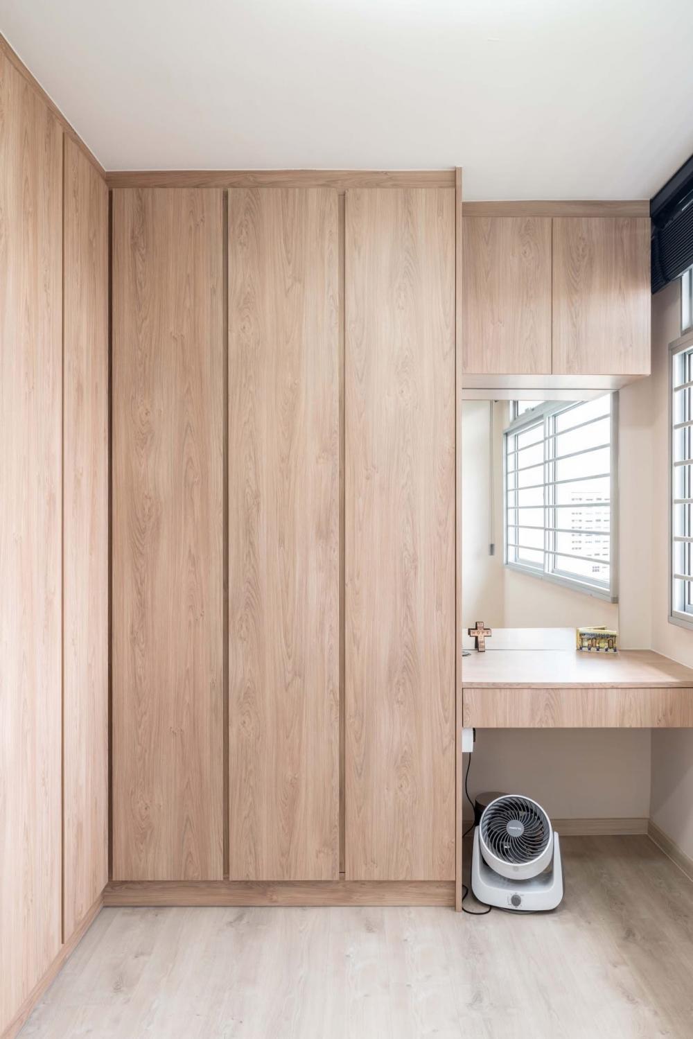 Vintage Bedroom with Vinyl Flooring and Wardrobe
