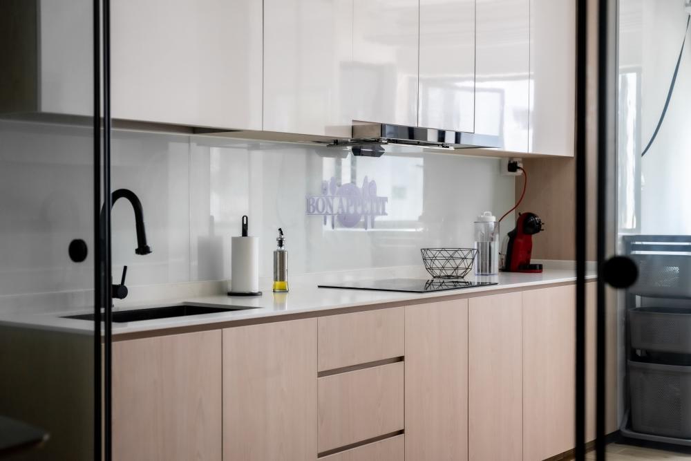 Scandinavian Kitchen with Kitchen Backsplash and Kitchen Accessories