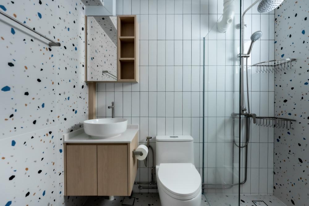 Scandinavian Bathroom with Mirror and Shower Screen