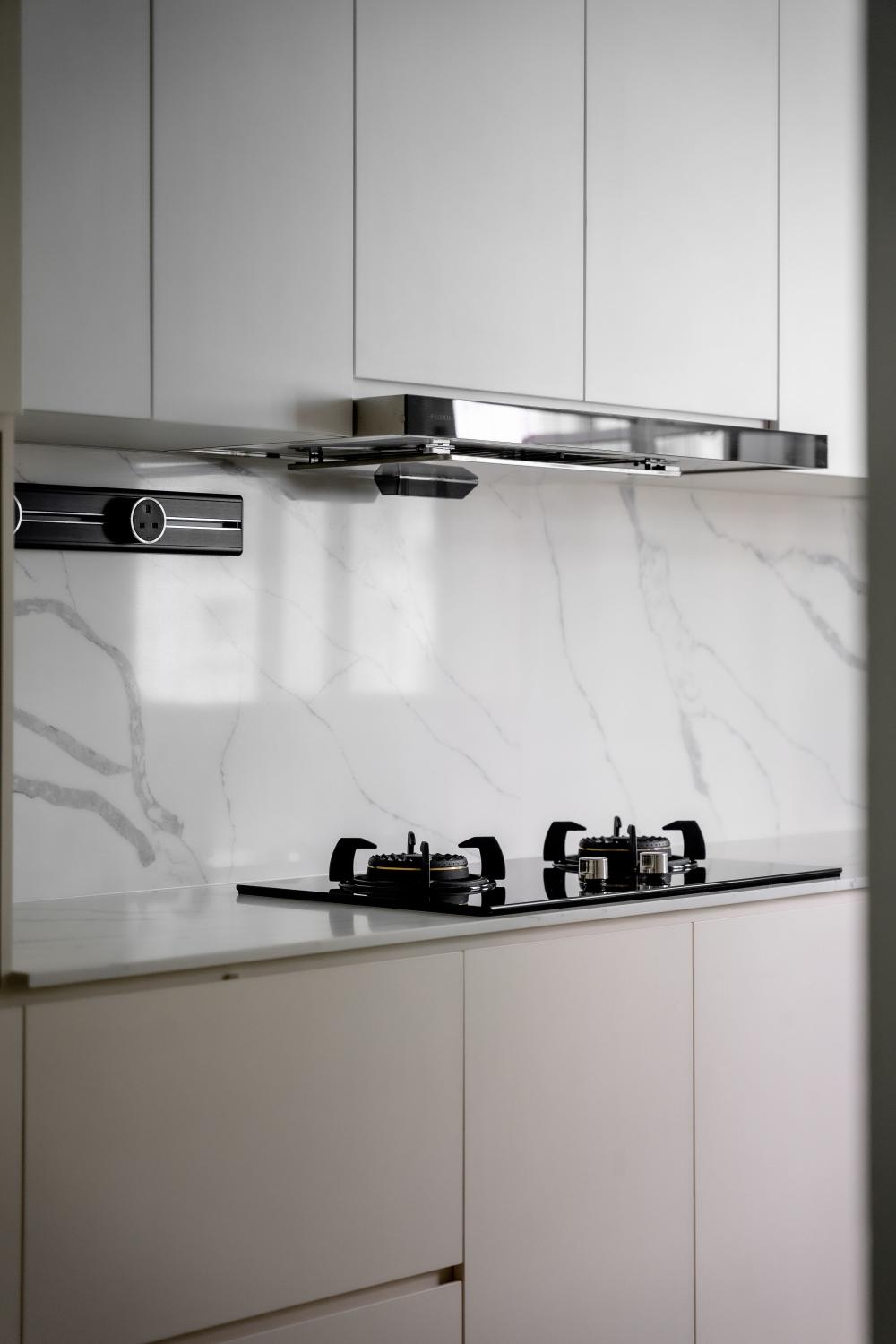 Scandinavian Kitchen with Countertop and Homogeneous Tiles