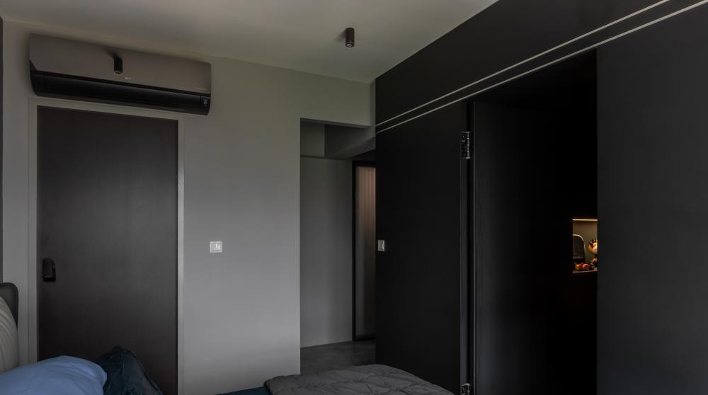 Modern Bedroom with Vinyl Flooring and Downlights