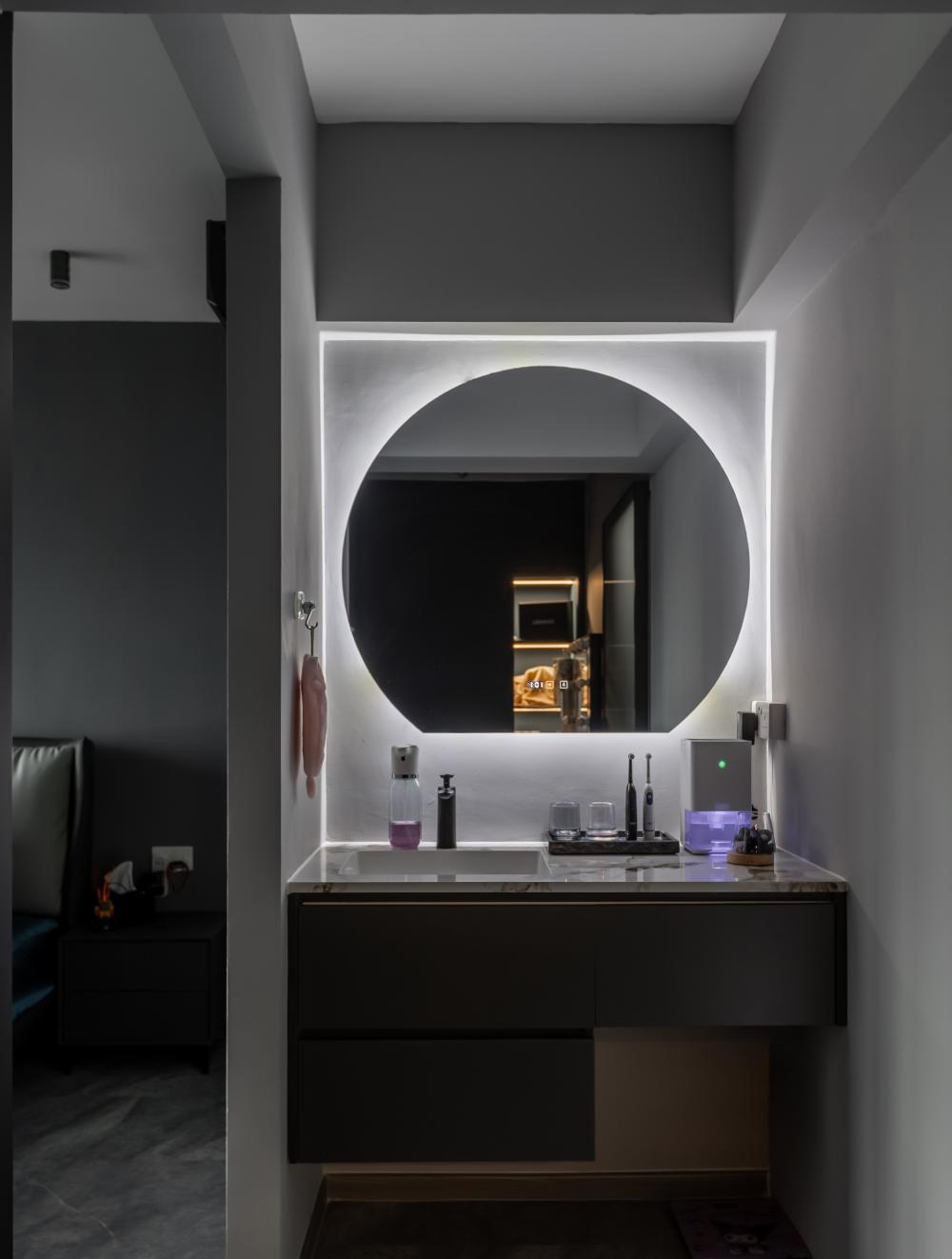 Modern Bedroom with Vinyl Flooring and Vanity Counter