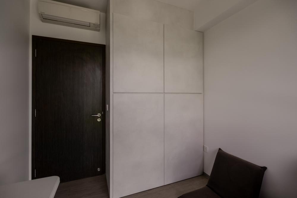 Modern Bedroom with Vinyl Flooring and Wardrobe
