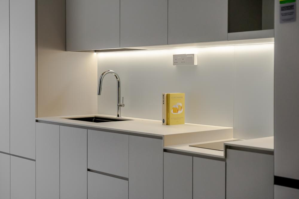 Minimalist Kitchen with Countertop and Homogeneous Tiles