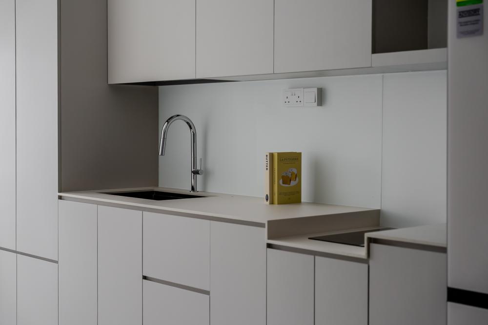 Minimalist Kitchen with Countertop and Homogeneous Tiles