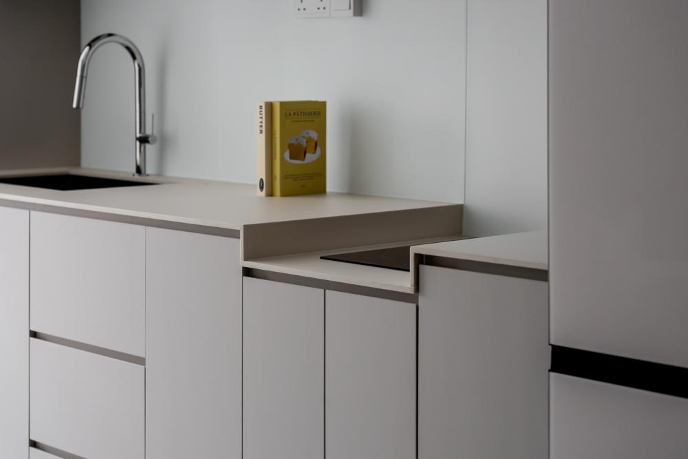 Minimalist Kitchen with Countertop and Homogeneous Tiles