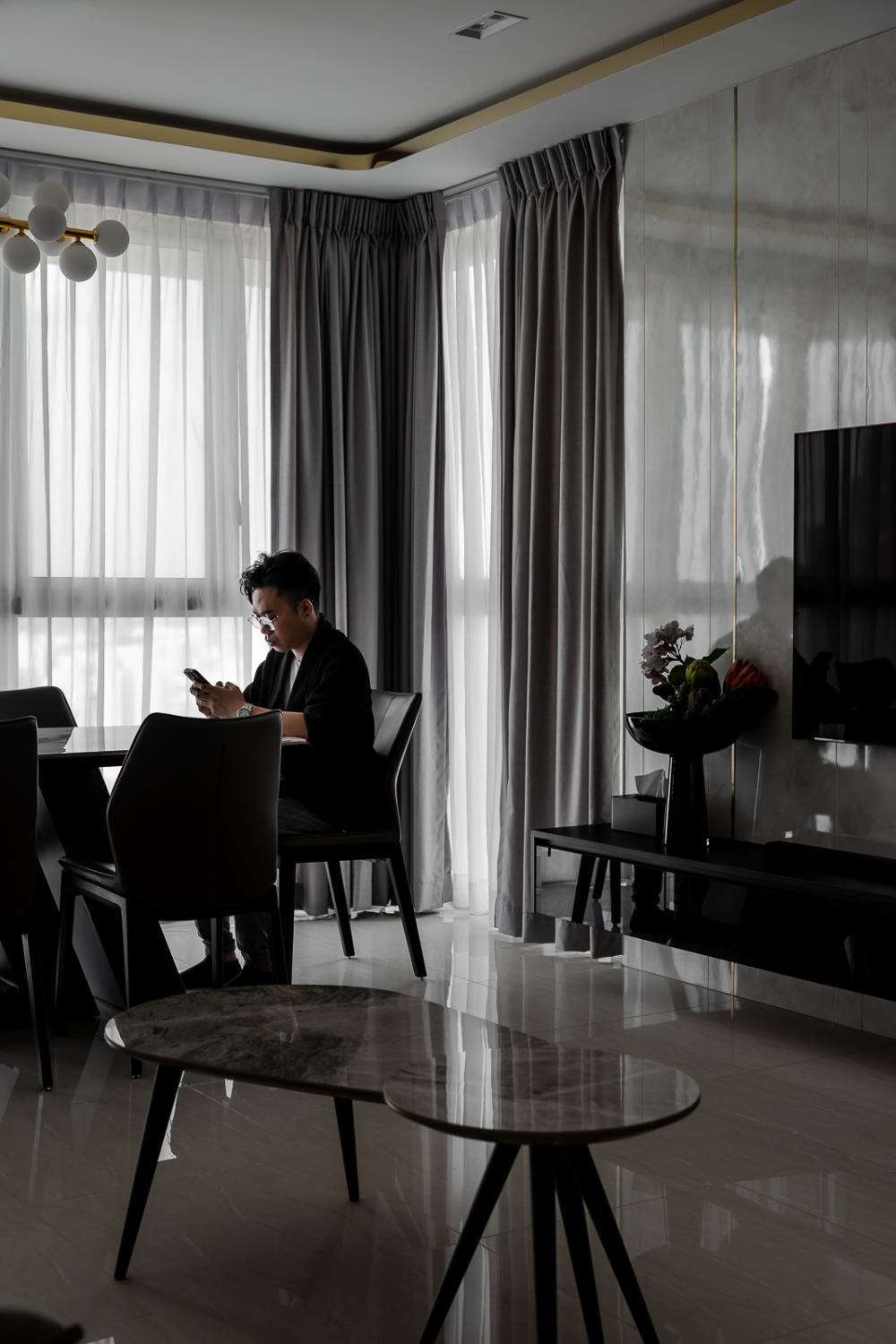 Modern Living Room with Homogeneous Tiles and Feature Wall