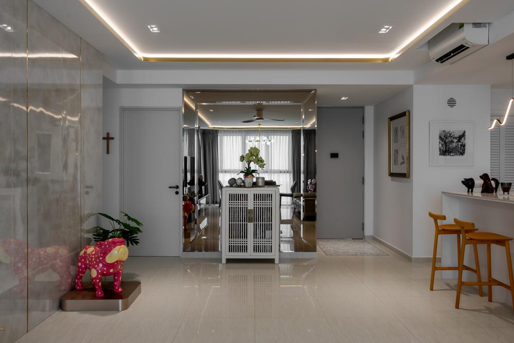 Modern Entryway with Mirror and Shoe Rack