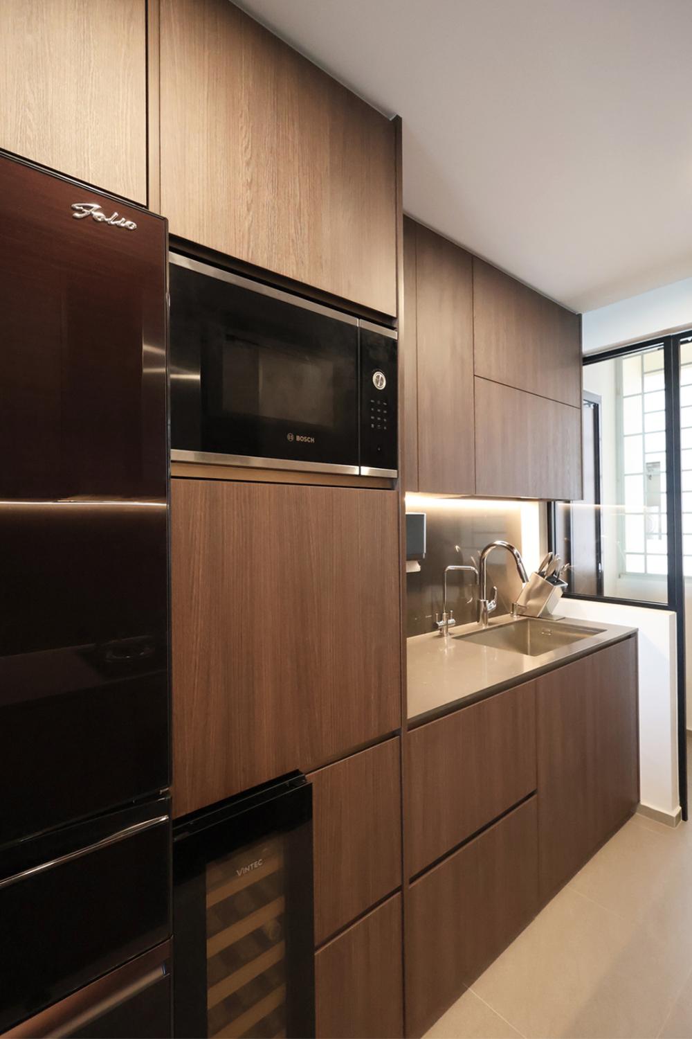 Modern Kitchen with Kitchen Window and Open Kitchen