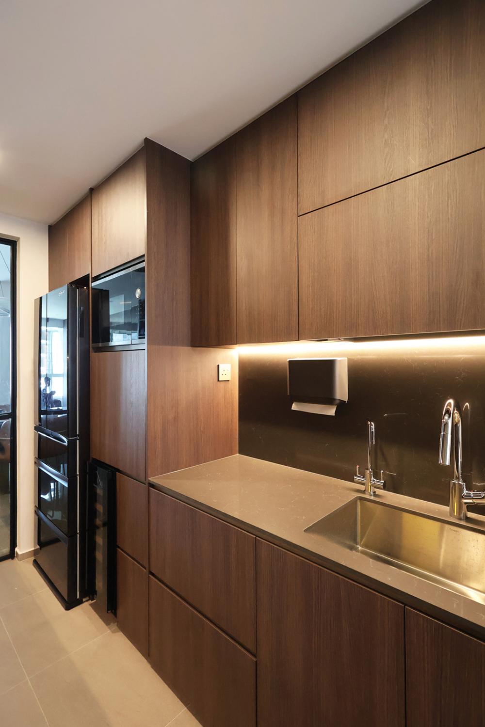 Modern Kitchen with Kitchen Window and Kitchen Accessories