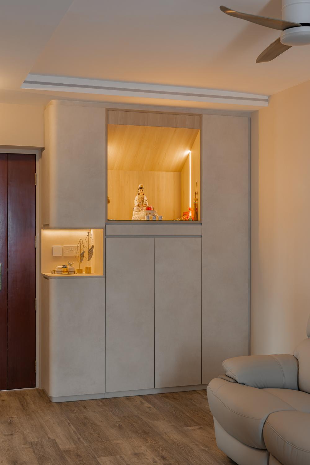 Scandinavian Entryway with Shoe Rack and Doors
