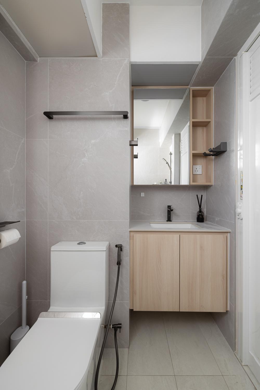 Scandinavian Bathroom with Countertop and Homogeneous Tiles