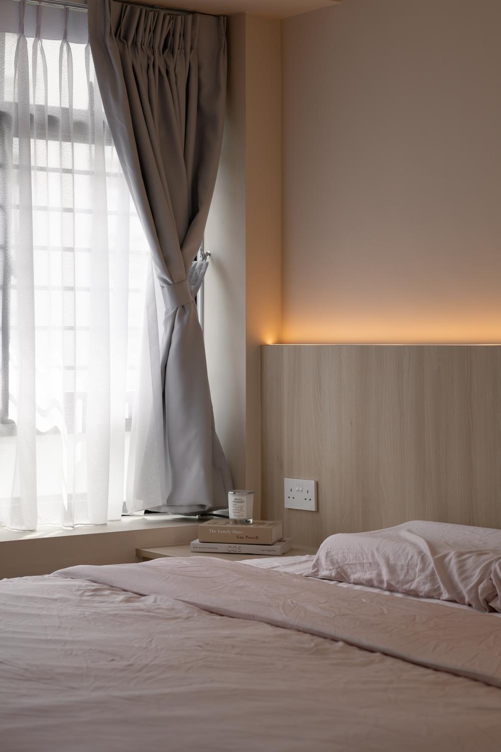 Scandinavian Bedroom with Vinyl Flooring and Flooring