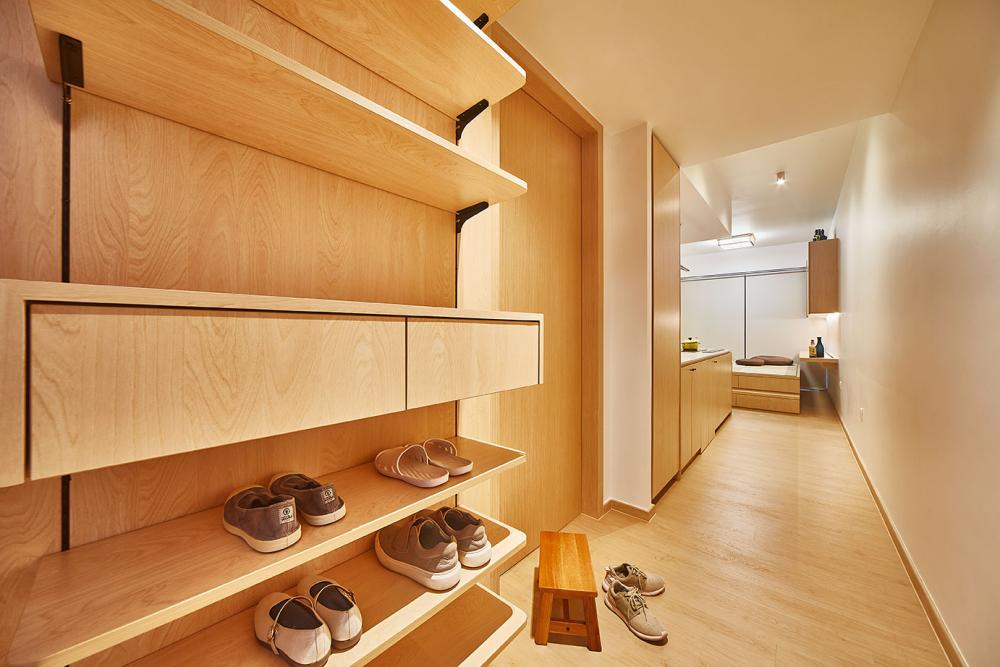 Minimalist Foyer with Vinyl Flooring and Shoe Cabinets
