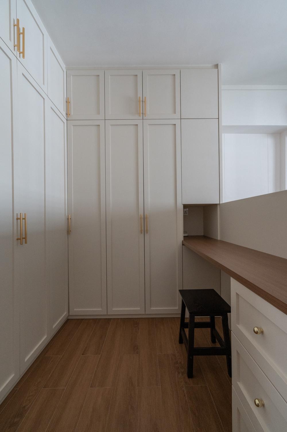 Modern Bedroom with Parquet Floor and Wardrobe