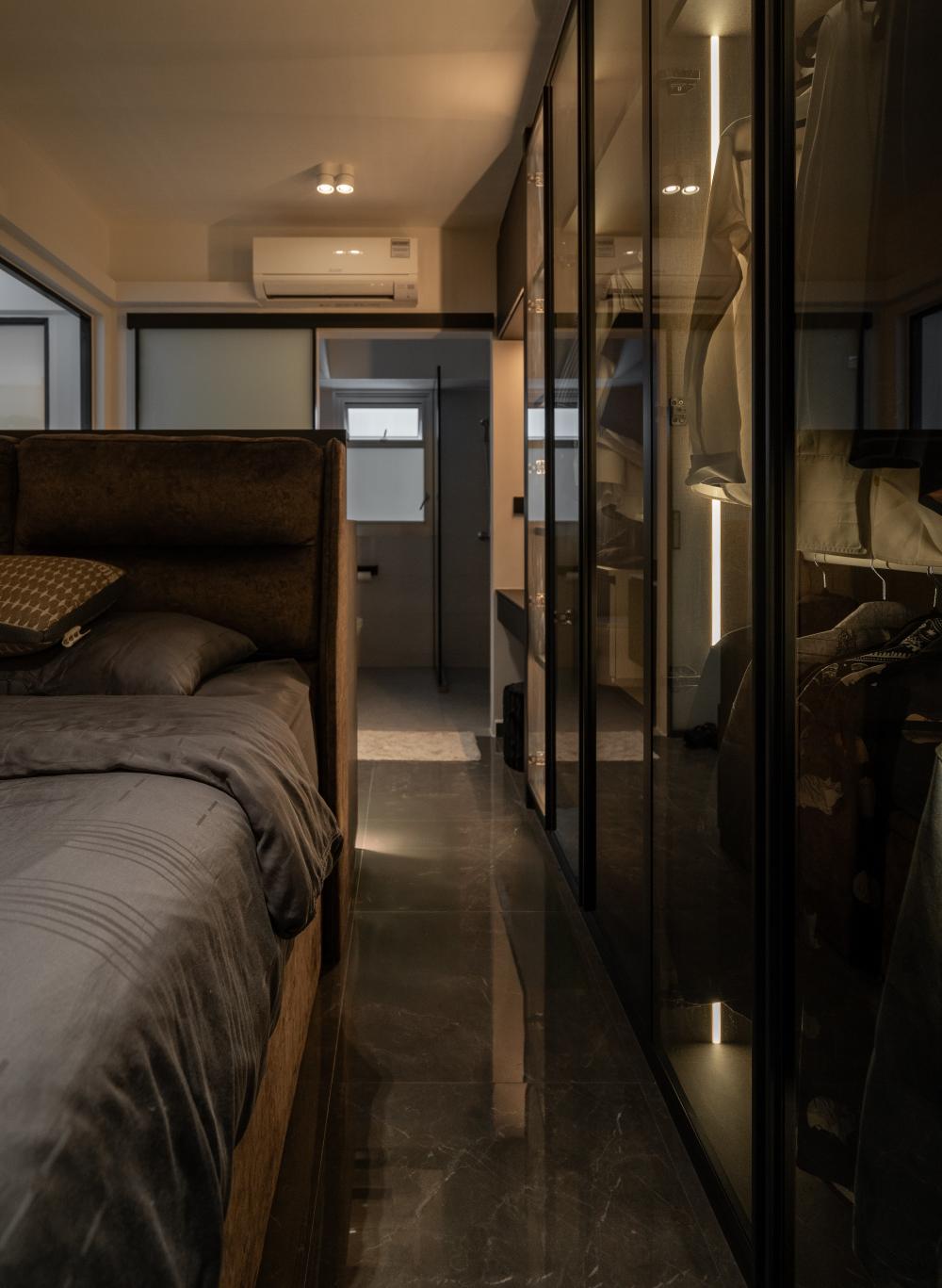 Modern Bedroom with Wardrobe and Queen Bed