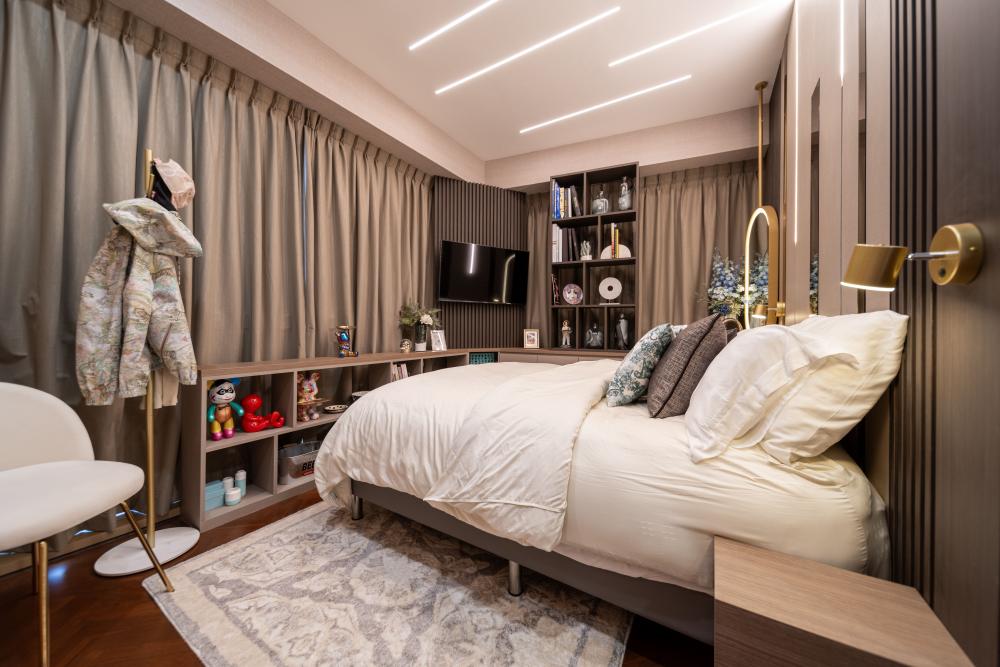 Modern Bedroom with Parquet Floor and TV