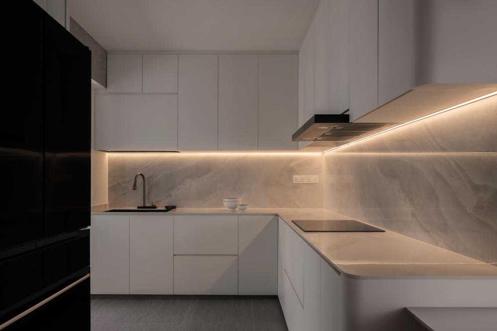 Minimalist Kitchen with Countertop and Homogeneous Tiles
