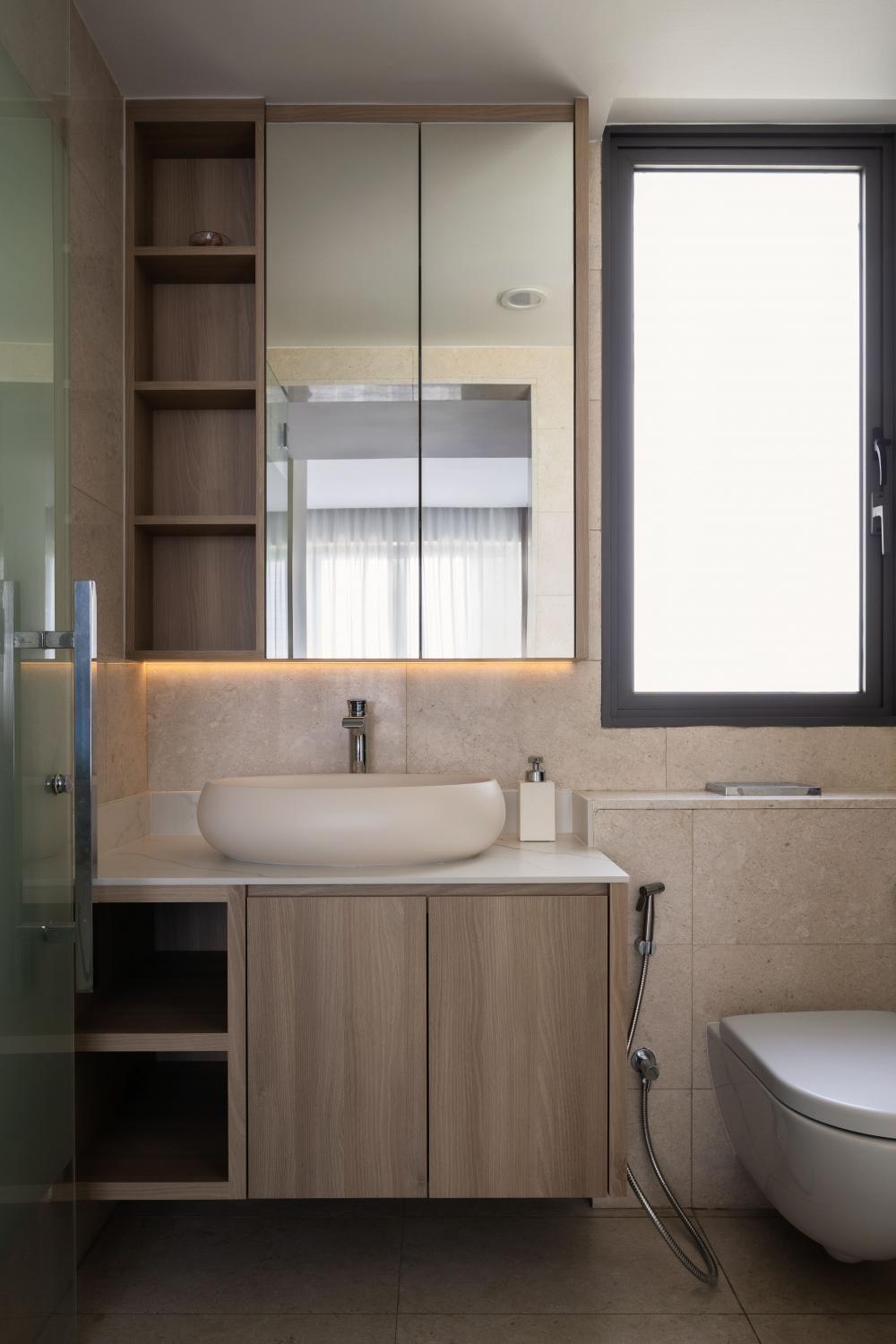 Minimalist Bathroom with Countertop and Homogeneous Tiles
