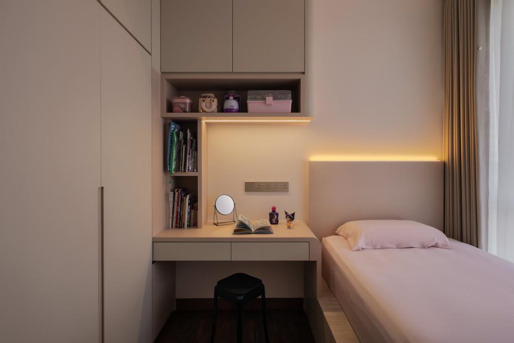 Minimalist Bedroom with Bookshelf and Platform Bed