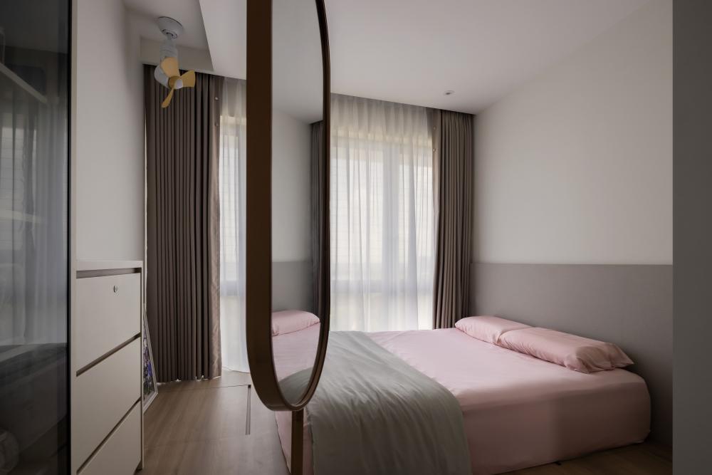 Minimalist Bedroom with Platform Bed and Bedside Table
