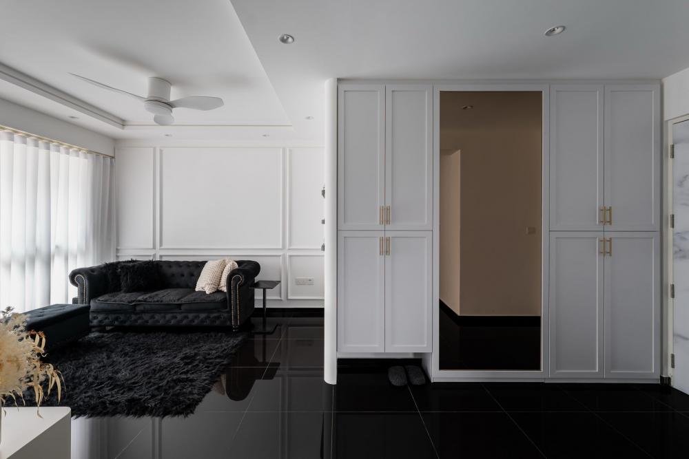 Modern Living Room with Feature Wall and Mirror