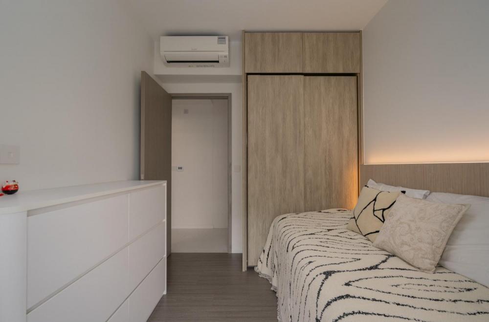 Modern Bedroom with Wardrobe and Storage Cabinets