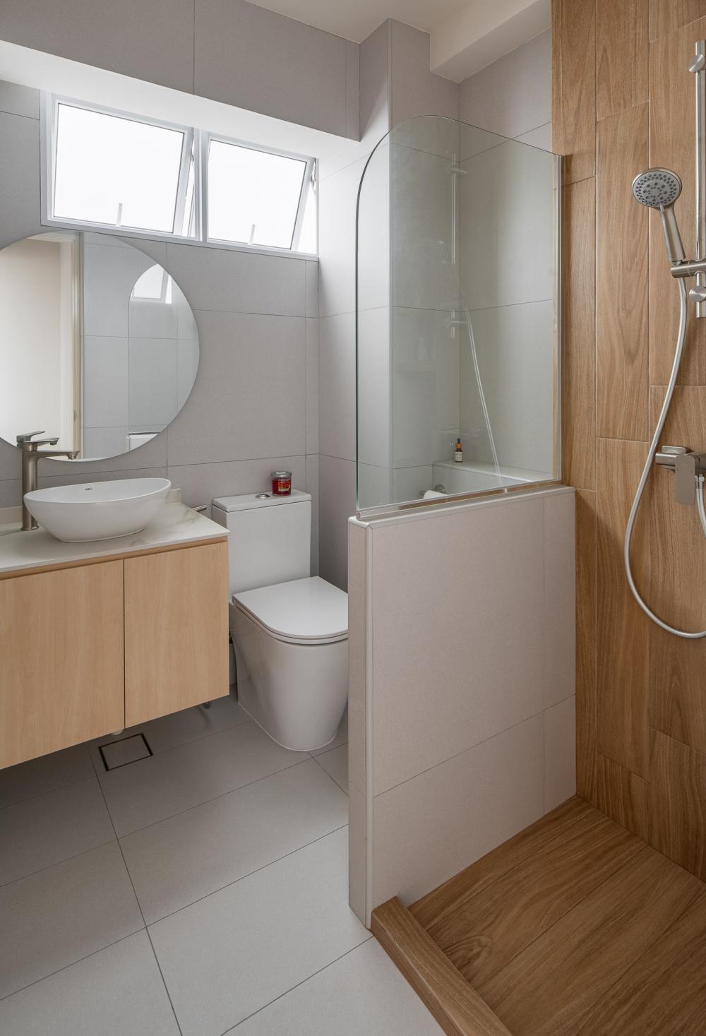 Scandinavian Bathroom with Mirror and Bathroom Storage